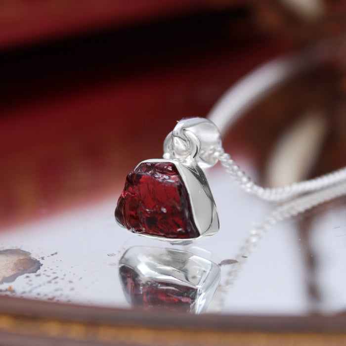 CRIMSON LEAVES - Sterling Silver & Garnet Necklace