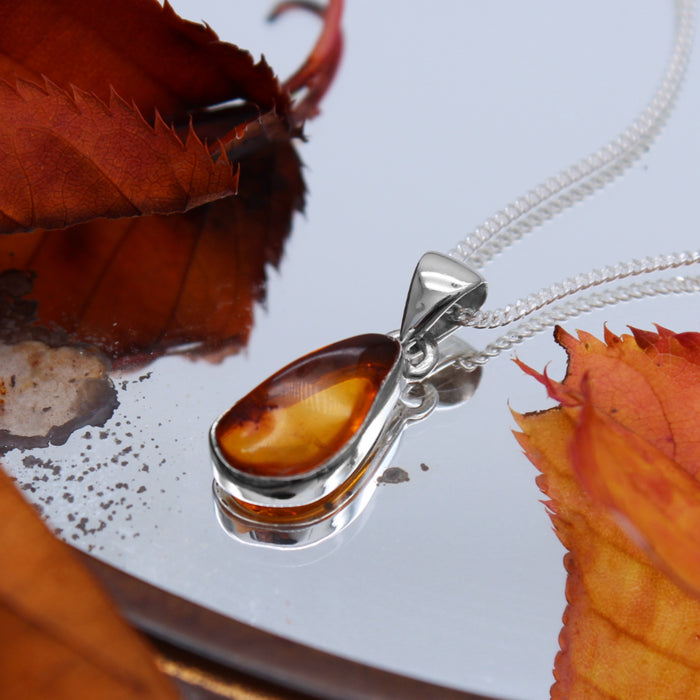 GOLDEN HOUR - Sterling Silver & Baltic Amber Necklace
