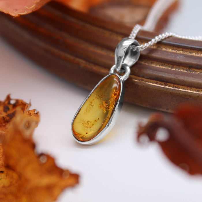 GOLDEN HOUR - Sterling Silver & Baltic Amber Necklace