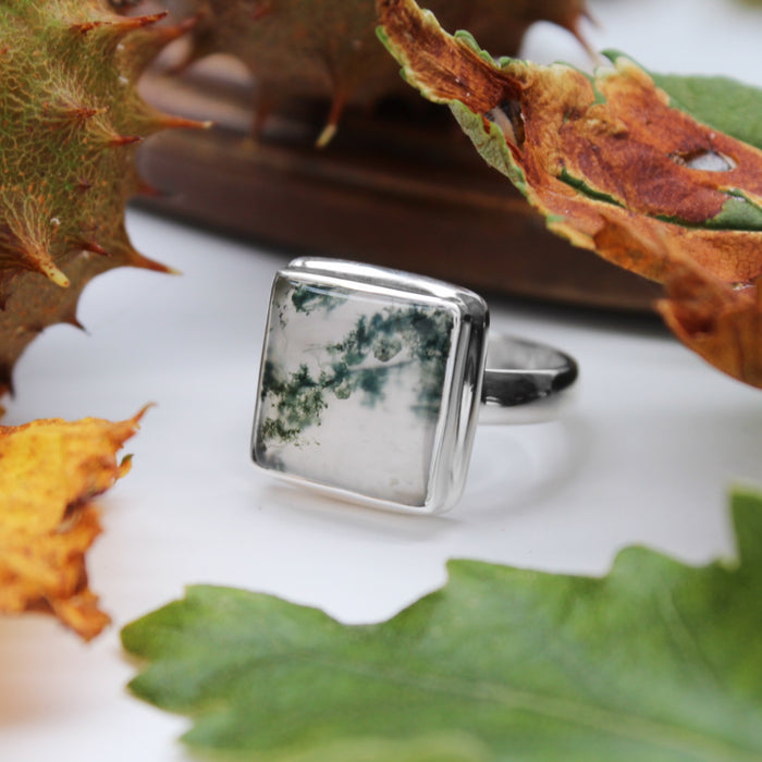 FOREST FOLLY - Sterling Silver & Moss Agate Ring - US 7