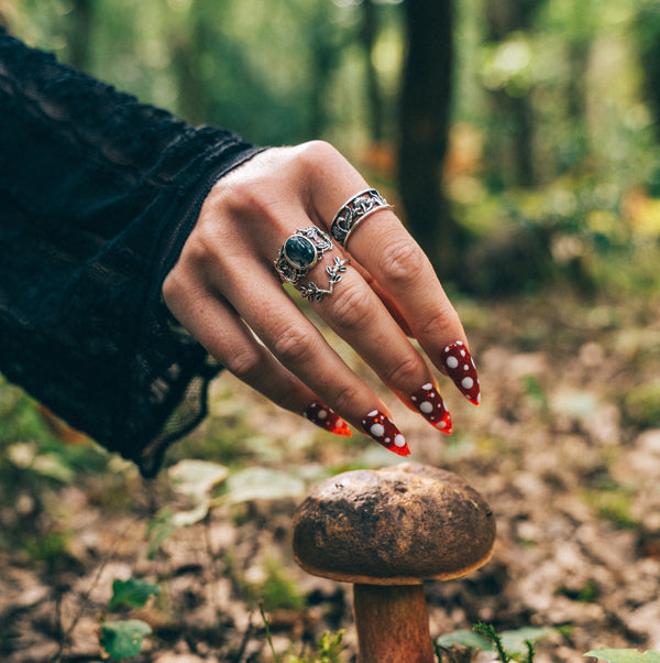 FAE WISHBONE - Sterling Silver Ring